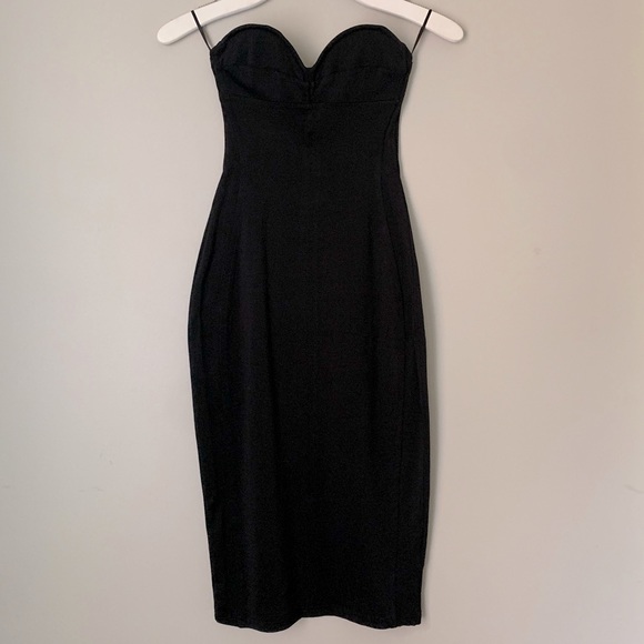 H&M Dresses & Skirts - H&M size 2 strapless dress